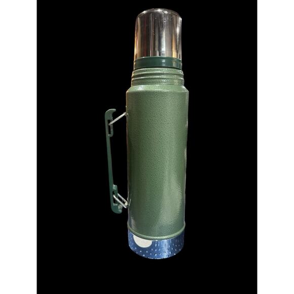 Vintage ALADDIN STANLEY THERMOS - A-944DH Green Quart Vacuum Bottle - Picture 2 of 4